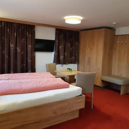 Πανσιόν Thainerhof 3*