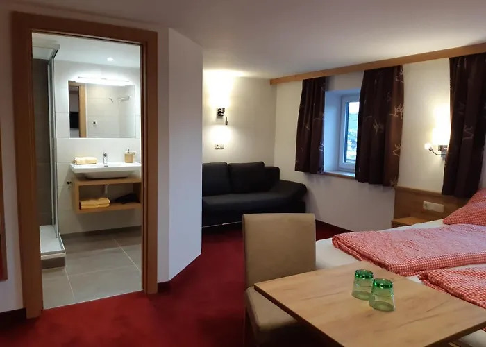 Thainerhof בית הארחה