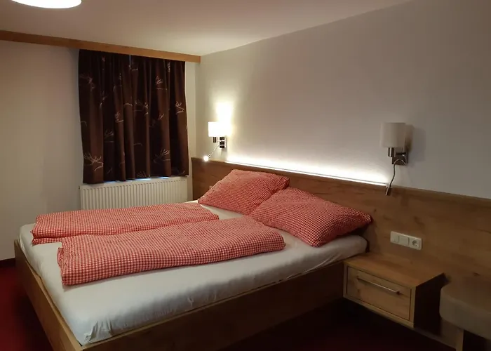 بيت ضيافة Thainerhof